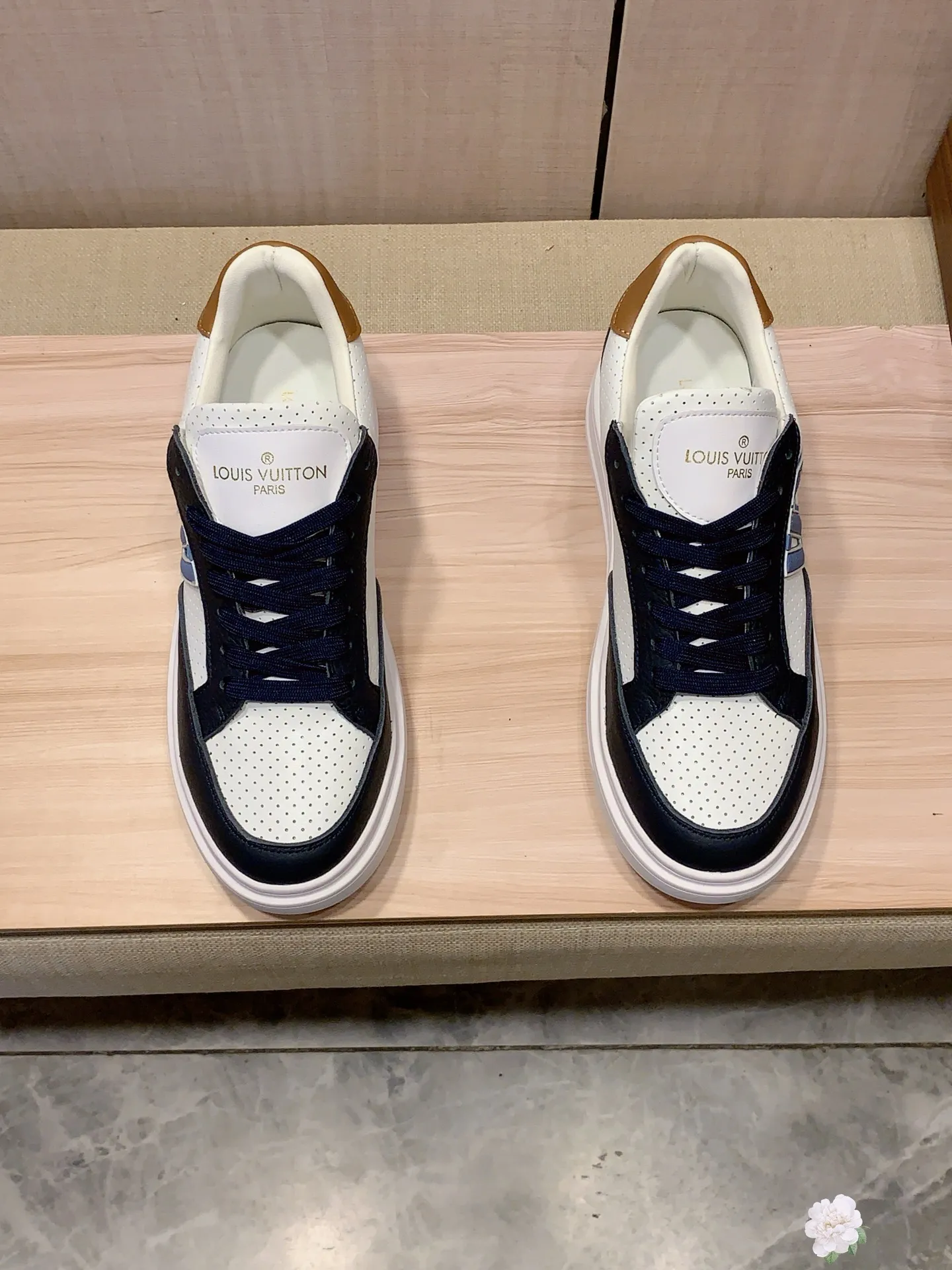 Men's Men's Shoes 💰420💰💰🎩🎩[Lightning][Lightning] "Lv*" The latest and most popular casual shoes, top brands [Seduce] Luxury ~ Purchasing Agency, Top ~ Quality. [Strong] The upper is made of imported breathable cowhide with material ➕ breathable sheepskin feet (•) and fine workmanship. Original stylish and stylish soft rubber wear-resistant and non-slip outsole, light and comfortable on the feet, the real thing looks better when taken in real life, 413: code: 38-44, 6️⃣ colors selected